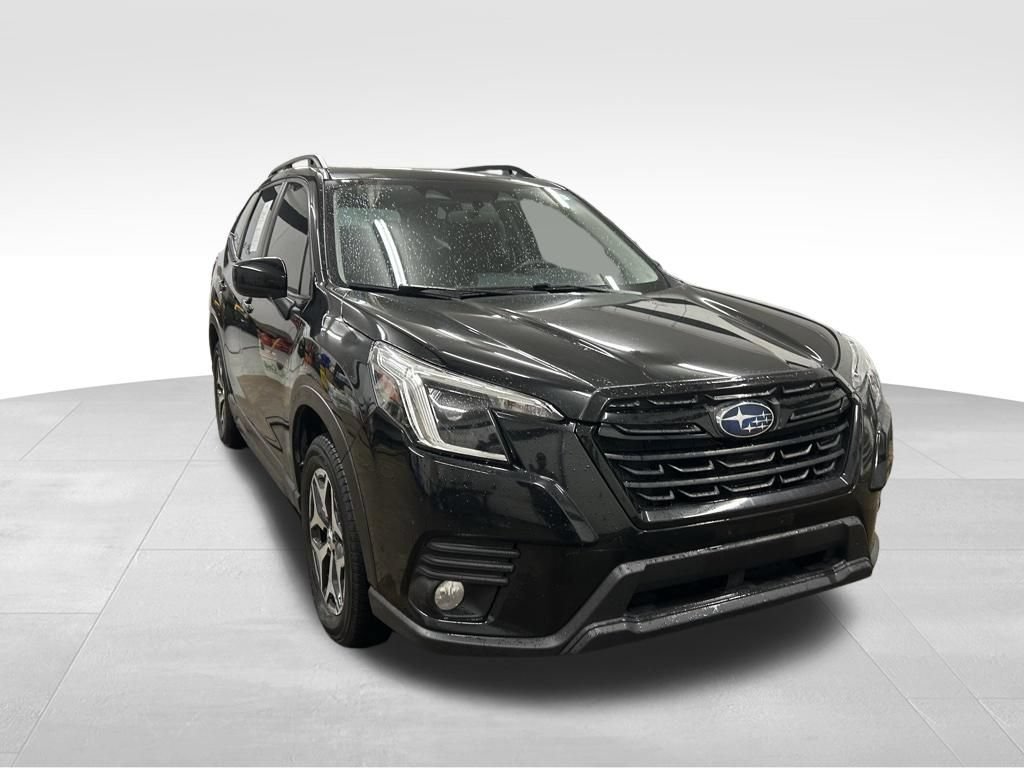 Used 2023 Subaru Forester Premium AWD/4WD image 7