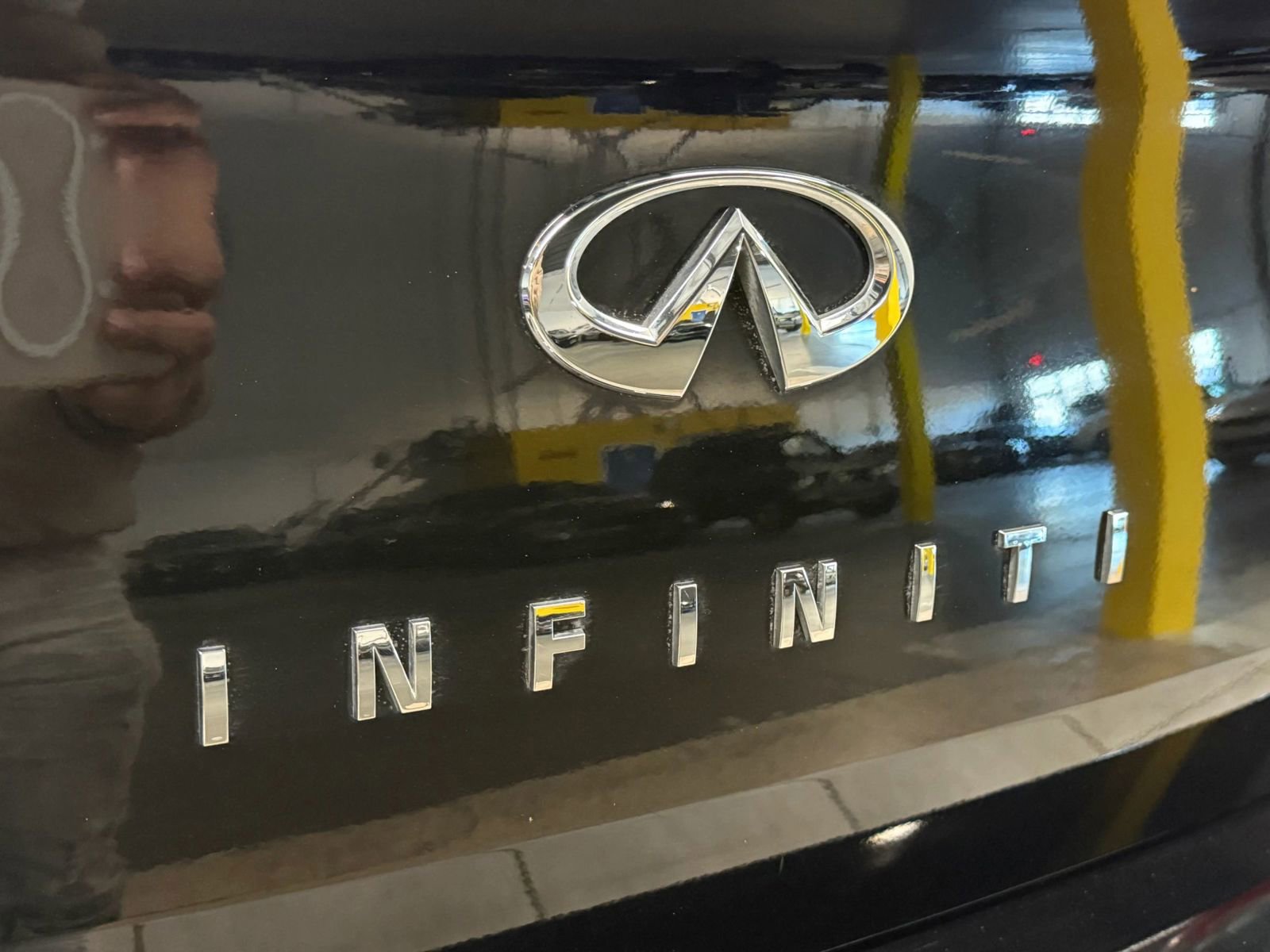 Used 2011 INFINITI G37 Journey image 14