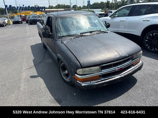 Used 2000 Chevrolet S10 Pickup LS w/ Preferred Equipment Group RWD image 1