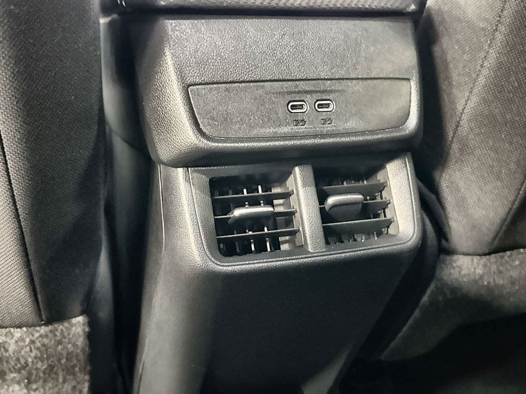 Used 2025 Chevrolet Equinox LT AWD/4WD image 28