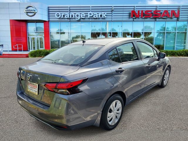 Used 2021 Nissan Versa S FWD image 2