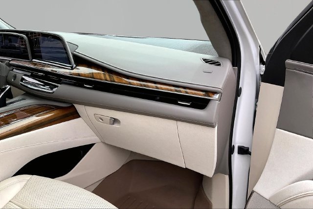 Certified 2024 Cadillac Escalade Premium Luxury Platinum AWD/4WD image 19
