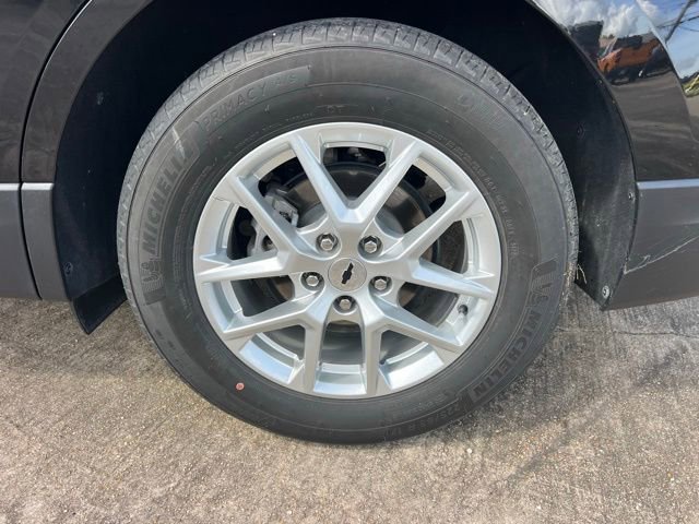 Used 2024 Chevrolet Equinox LS w/ LPO, Floor Liner Package FWD image 10