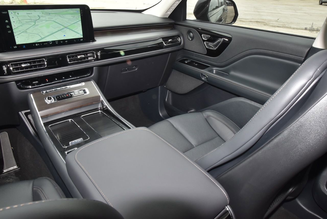 New 2026 Lincoln Aviator Reserve RWD image 18