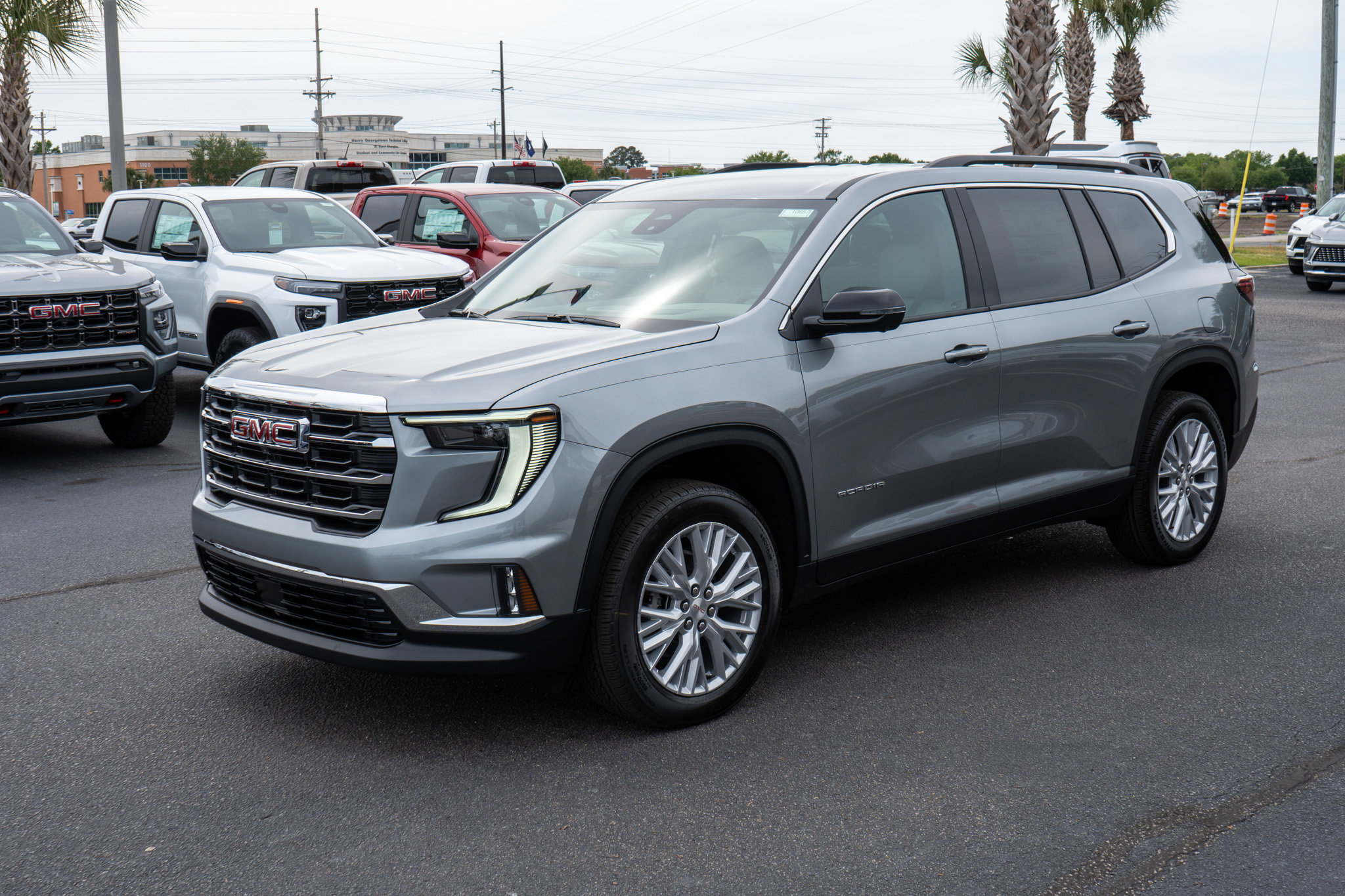 New 2026 GMC Acadia Elevation FWD image 7
