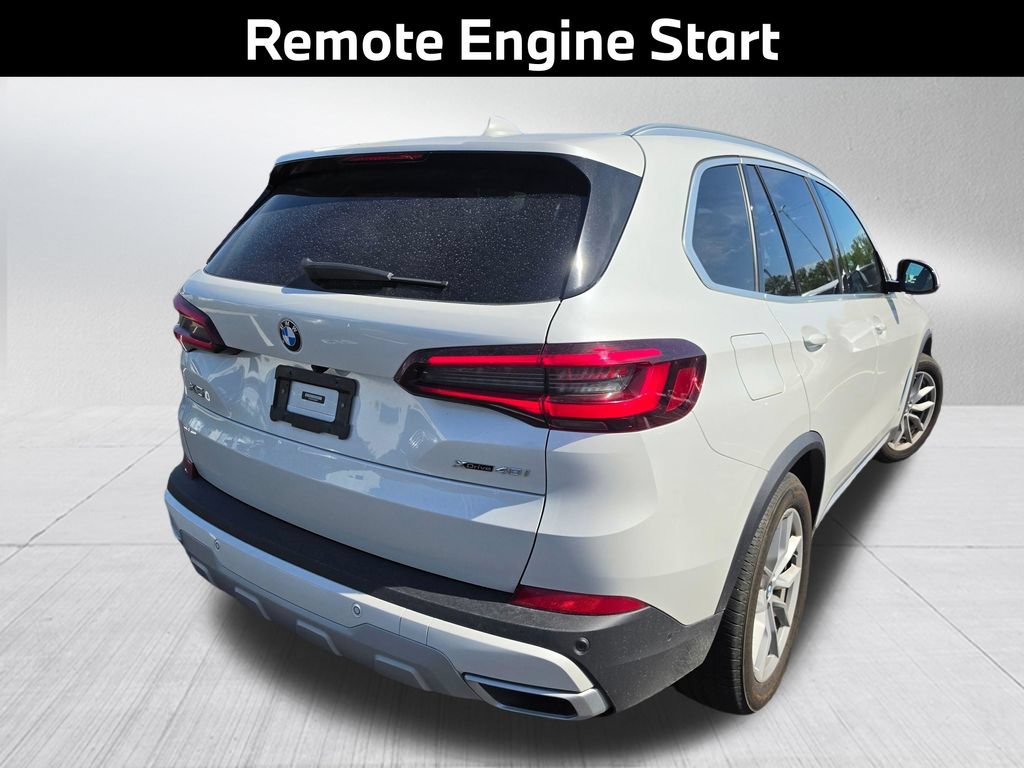 Used 2022 BMW X5 xDrive40i w/ Premium Package AWD/4WD image 7