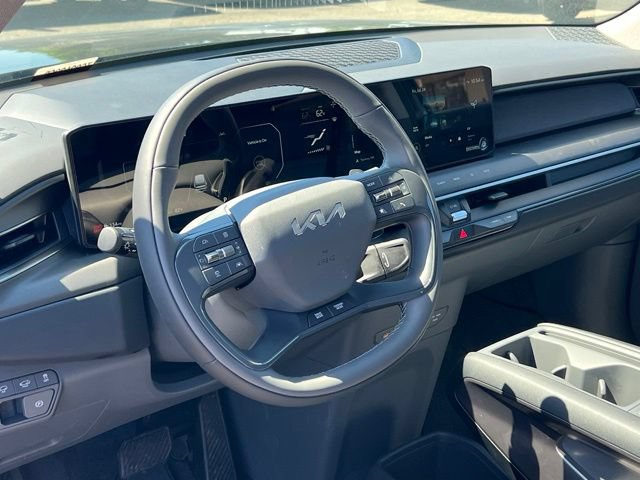 Certified 2026 Kia EV9 Wind AWD/4WD image 10