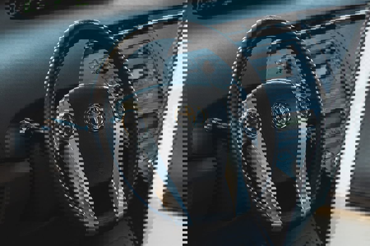 Used 2011 Toyota Prius Five image 12