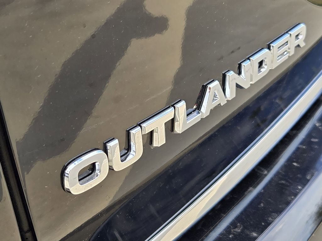 New 2025 Mitsubishi Outlander SEL image 7