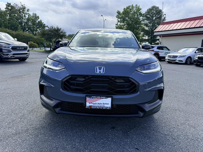 Used 2025 Honda HR-V Sport image 2