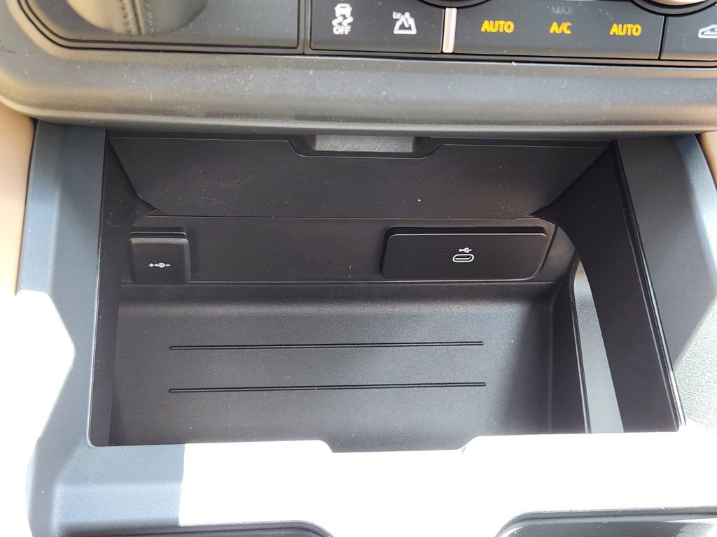 New 2026 Land Rover Defender 130 S image 27