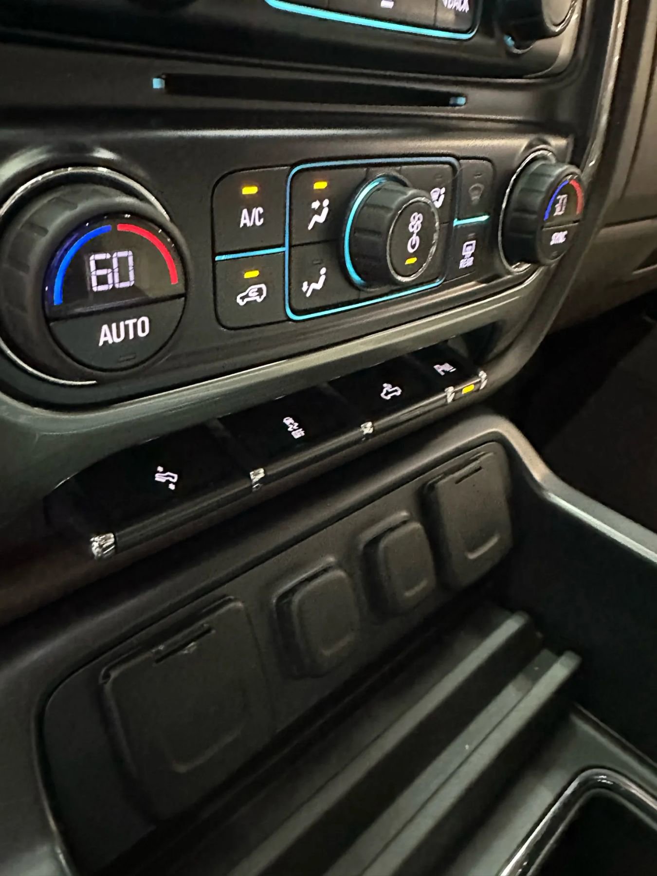 Used 2017 Chevrolet Silverado 1500 LT w/ All Star Edition RWD image 20