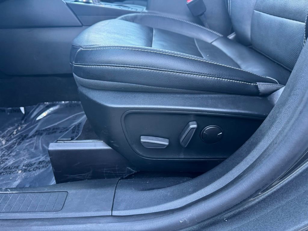 Certified 2020 Ford Escape Titanium AWD/4WD image 5