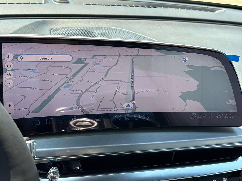 New 2026 Cadillac Lyriq Luxury AWD/4WD image 30