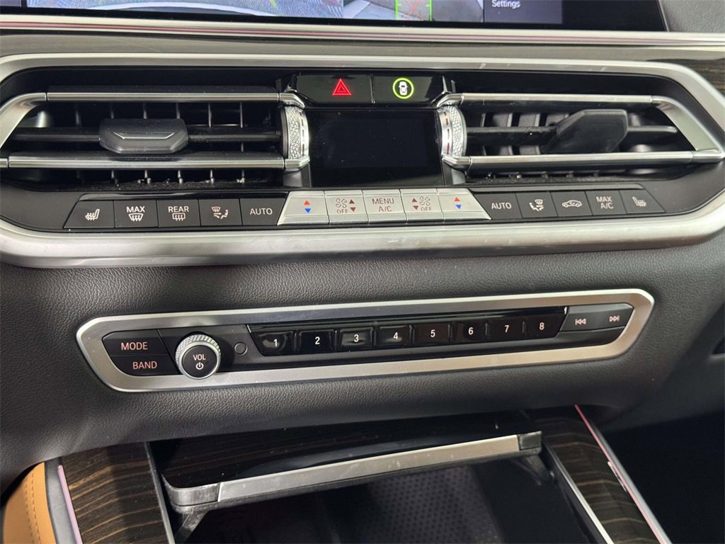 Used 2023 BMW X5 xDrive40i w/ Premium Package image 28