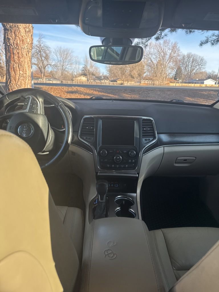 Used 2018 Jeep Grand Cherokee Limited w/ Trailer Tow Group IV image 8