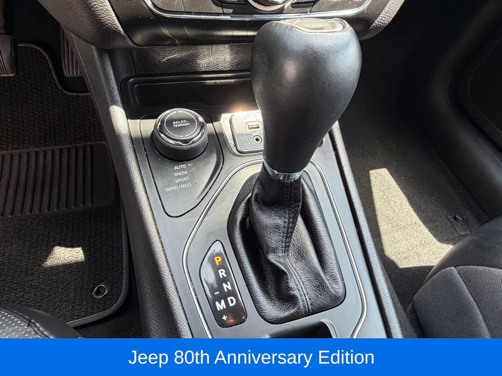 Certified 2021 Jeep Cherokee Latitude Lux 80th Anniv w/ Quick Order Package 26U 80TH AWD/4WD image 27