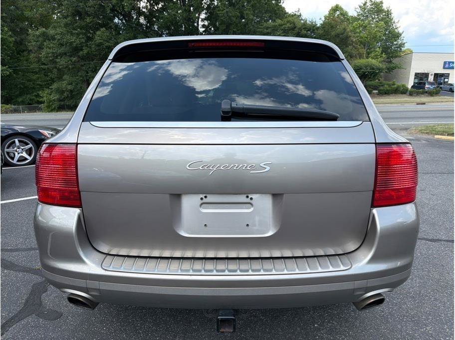 Used 2005 Porsche Cayenne S AWD/4WD image 5
