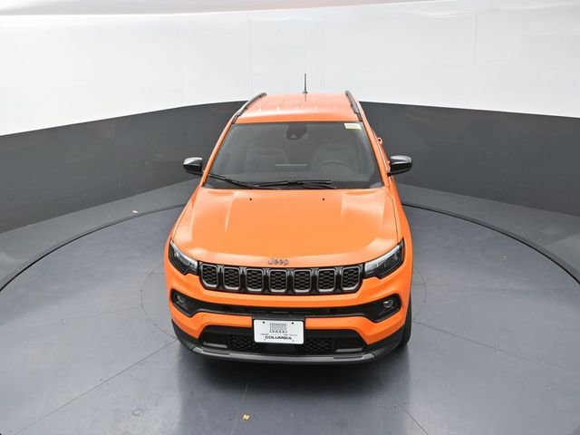 New 2026 Jeep Compass Latitude image 13