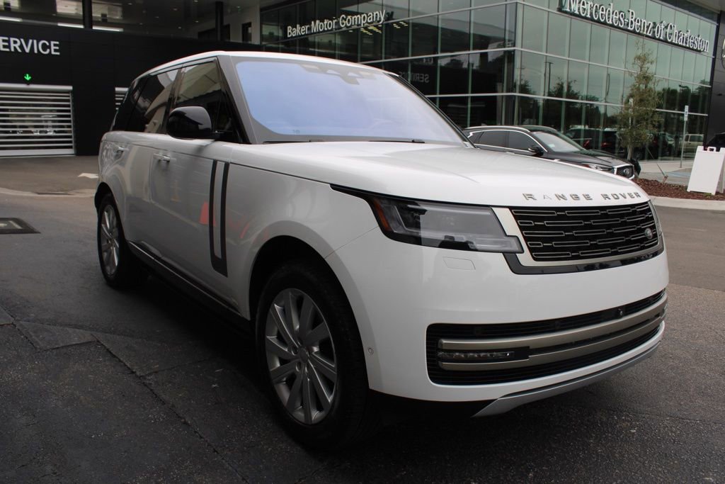 Certified 2023 Land Rover Range Rover SE AWD/4WD image 3