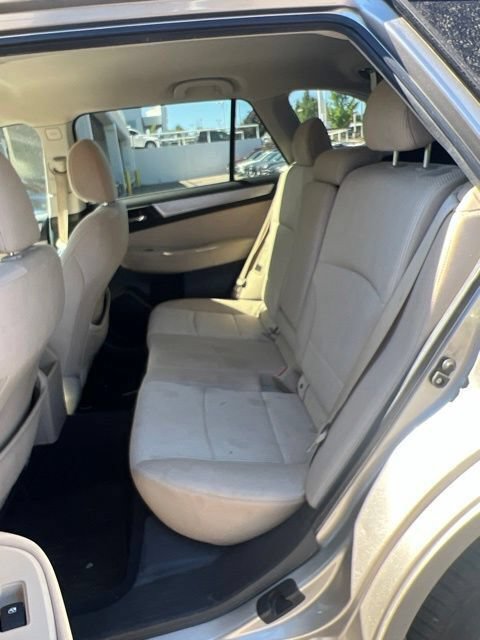 Used 2016 Subaru Outback 2.5i Premium AWD/4WD image 19