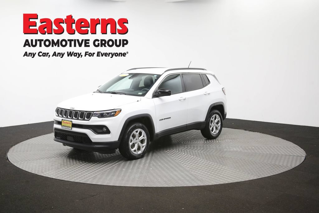 Used 2024 Jeep Compass Latitude AWD/4WD image 55