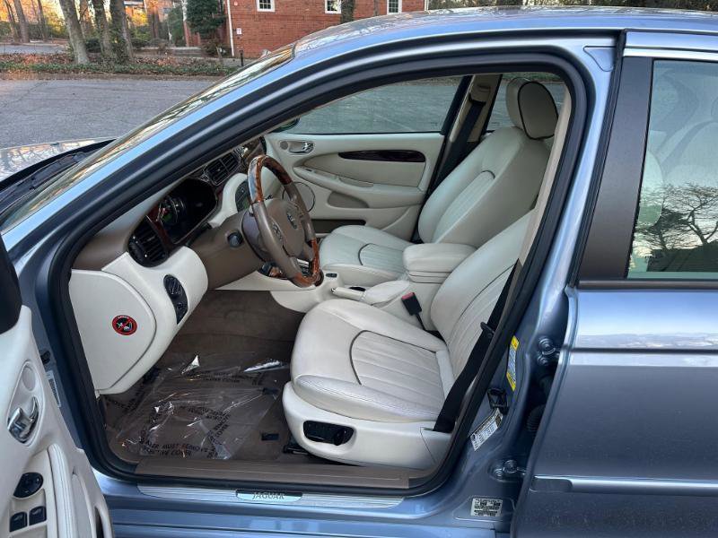 Used 2007 Jaguar X-TYPE 3.0 image 19