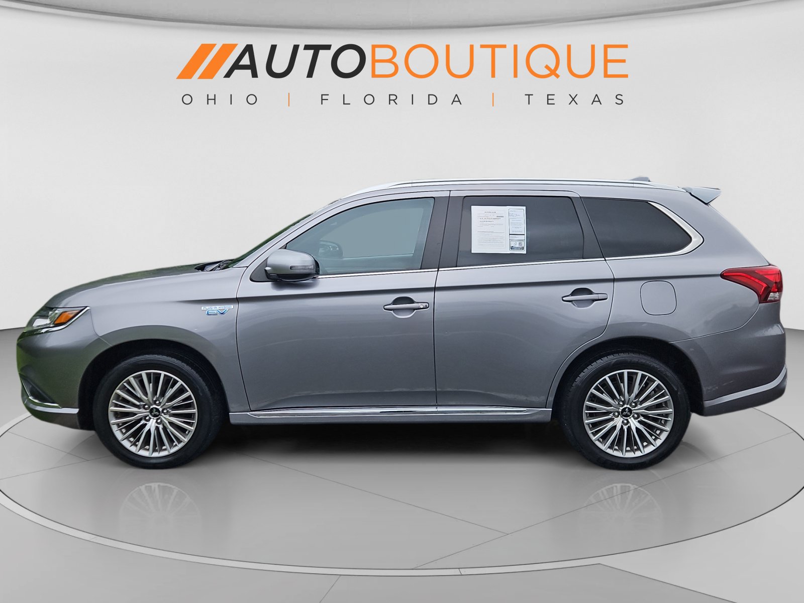 Used 2022 Mitsubishi Outlander SEL AWD/4WD image 2