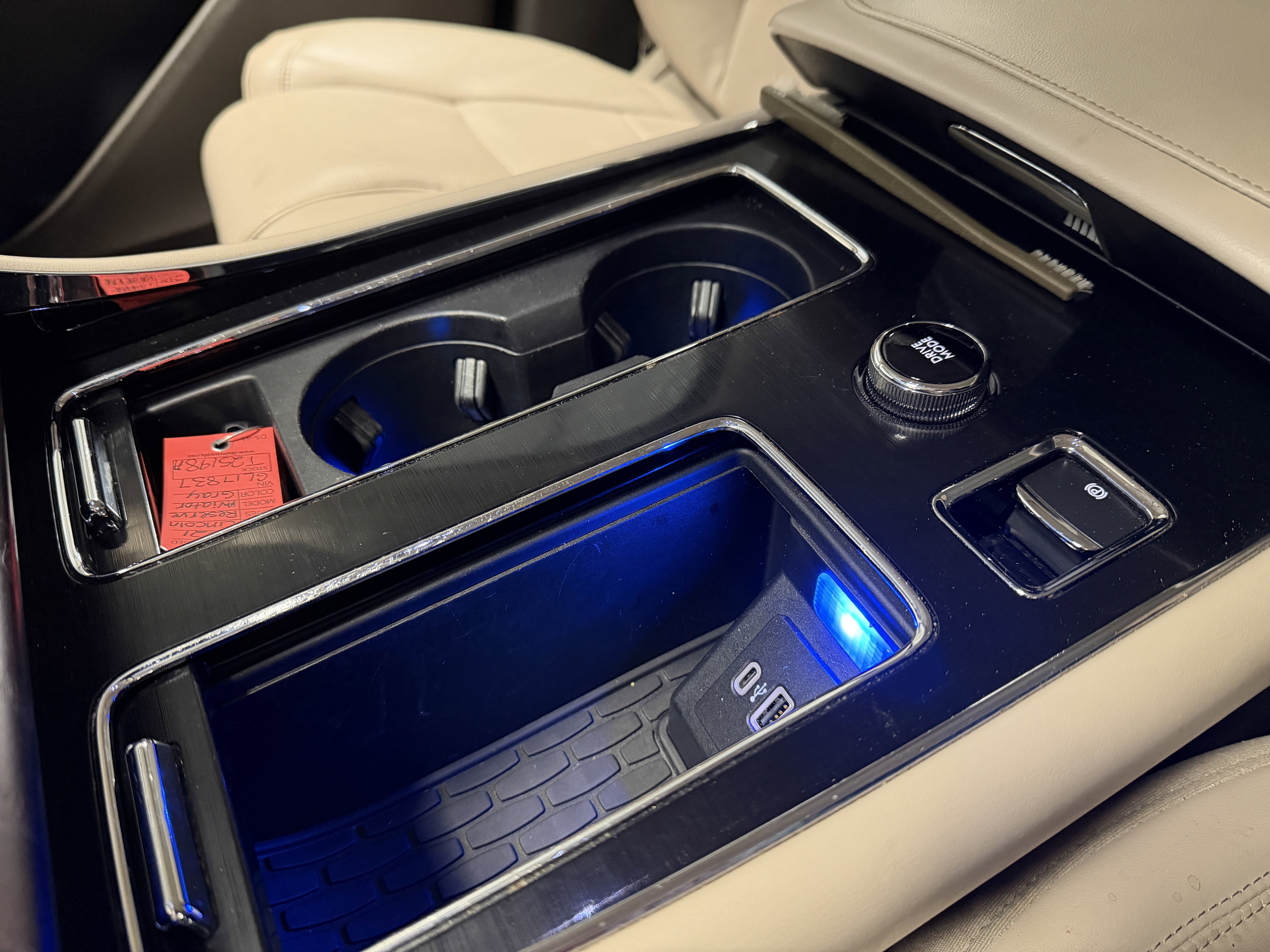Used 2021 Lincoln Aviator Reserve w/ Equipment Group 202A image 13