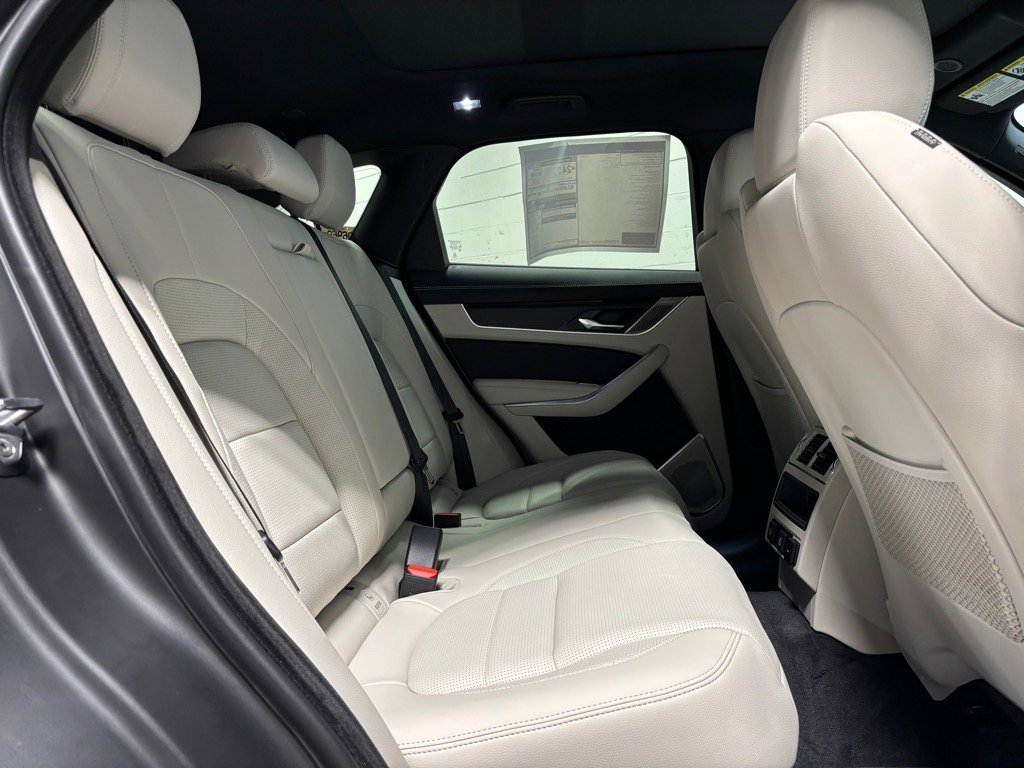 New 2026 Jaguar F-PACE R-Dynamic S image 39