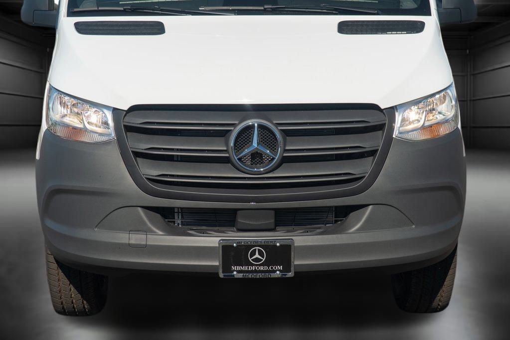 Used 2025 Mercedes-Benz Sprinter 2500 image 13
