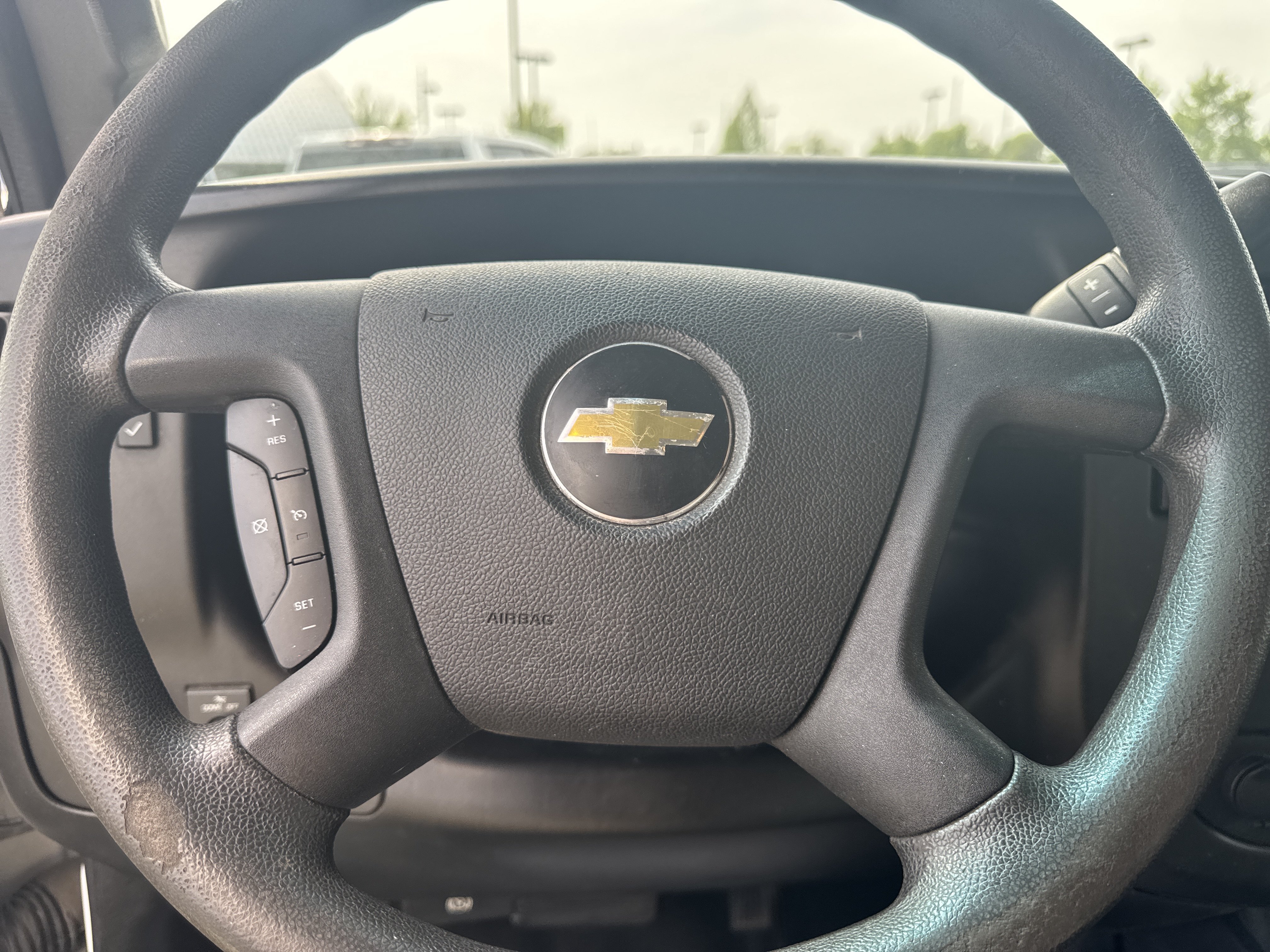 Used 2018 Chevrolet Express 3500 Extended w/ Driver Convenience Package RWD image 17