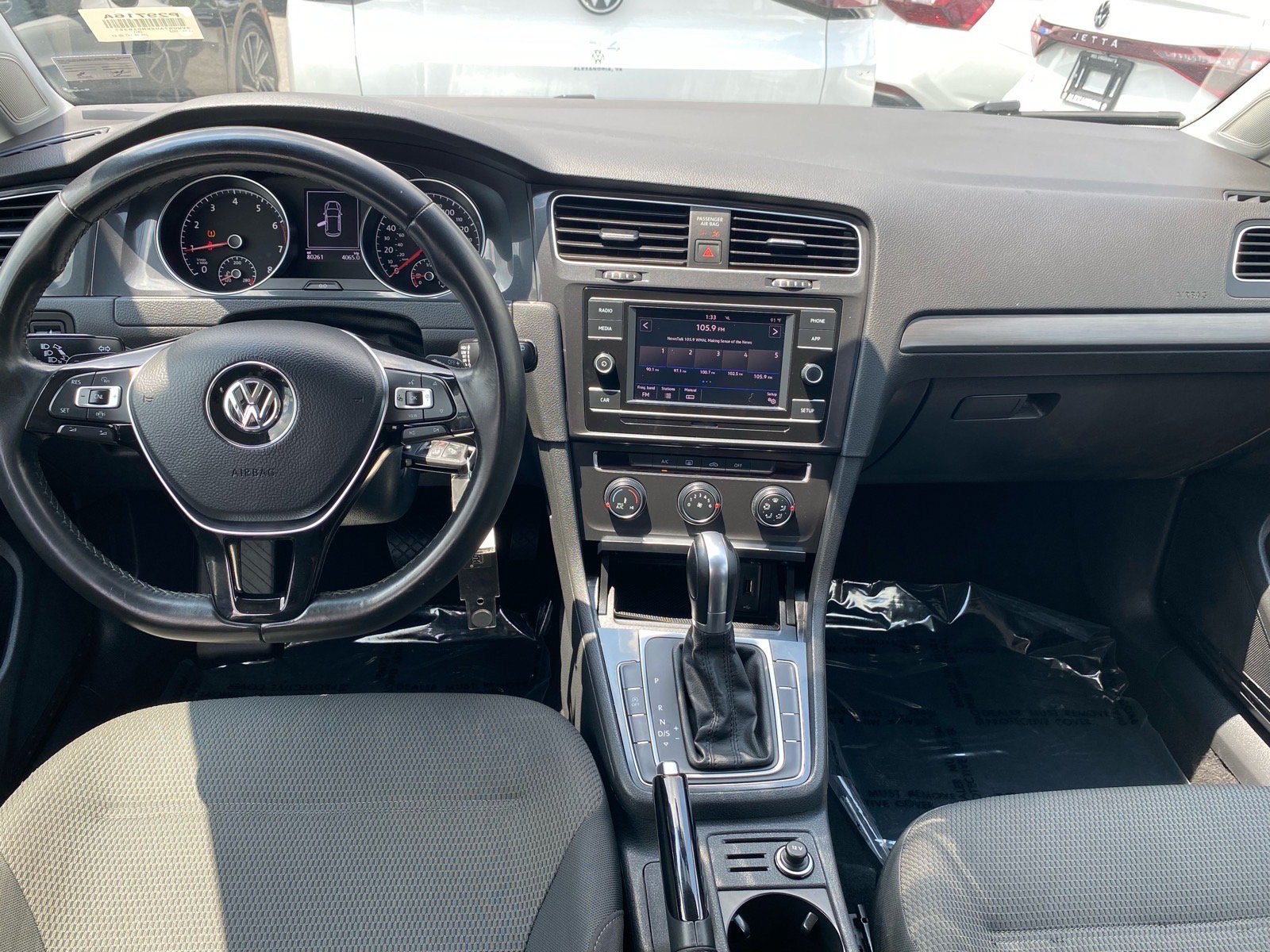 Used 2019 Volkswagen Golf S FWD image 10