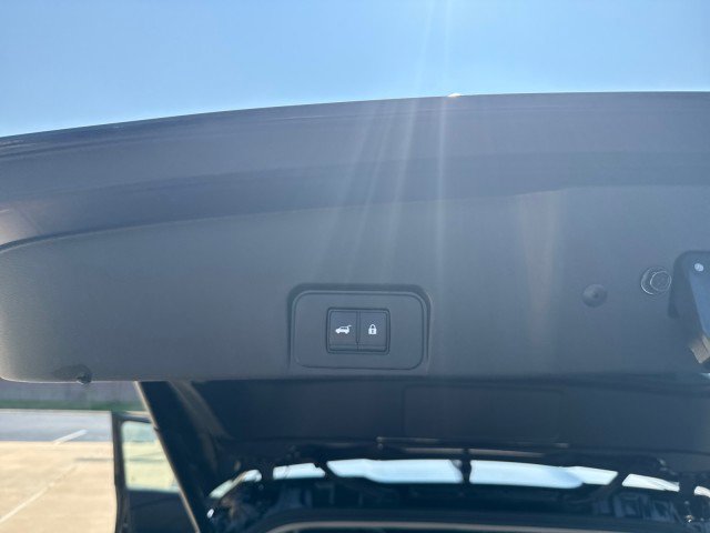 Used 2024 Nissan Rogue SV image 12