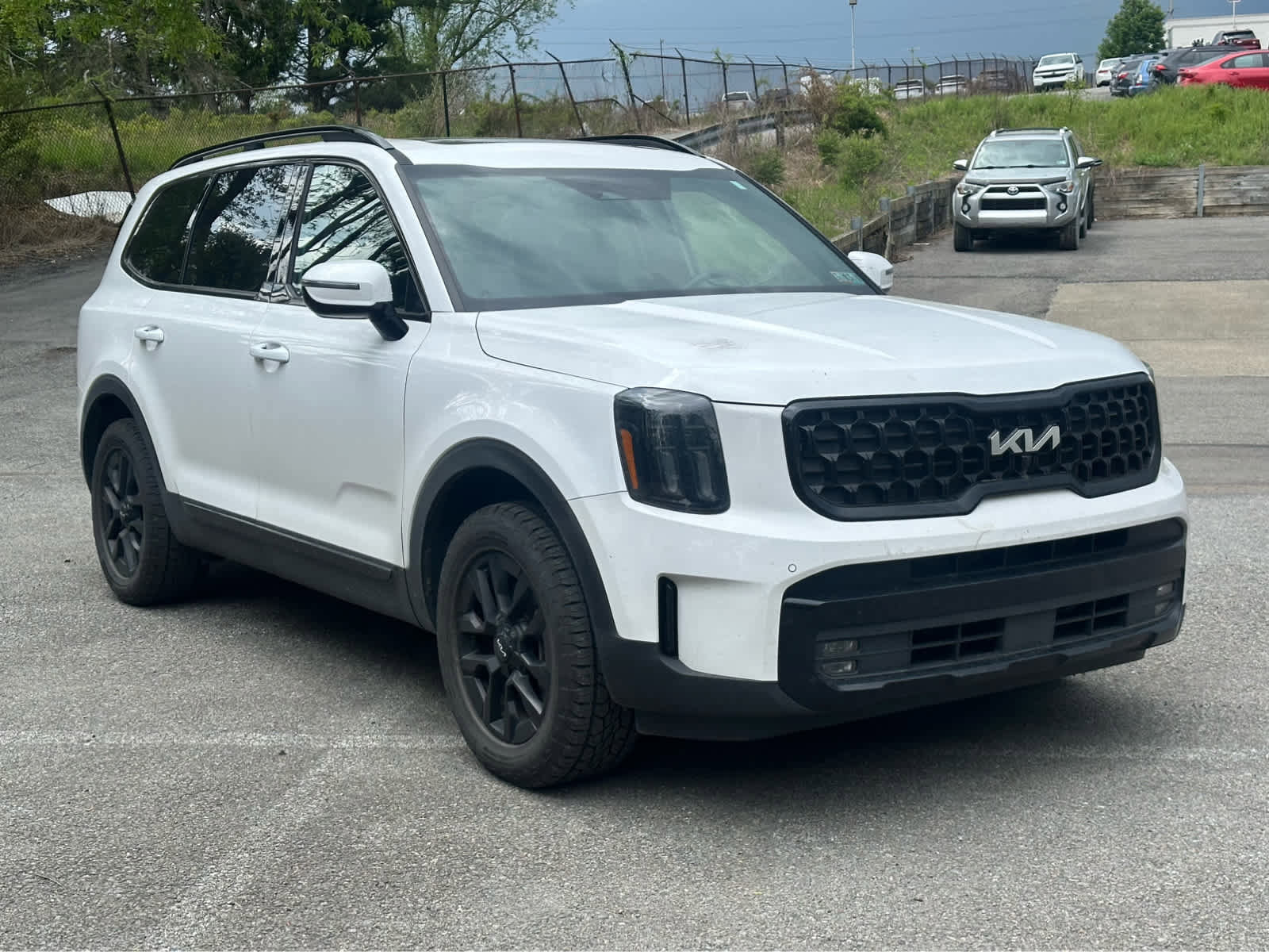 Used 2024 Kia Telluride SX X-Pro AWD/4WD image 3