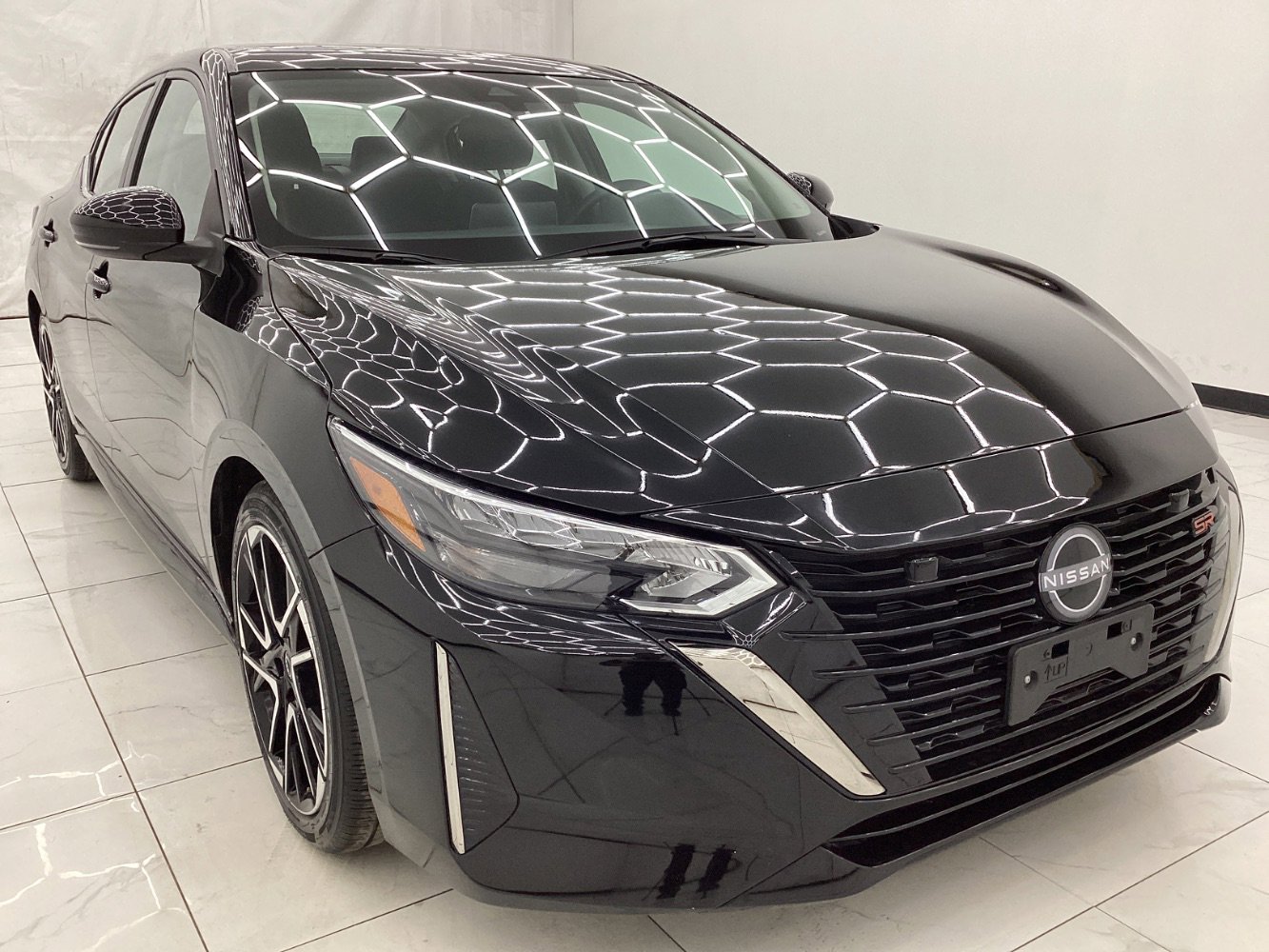 Used 2025 Nissan Sentra SR image 3