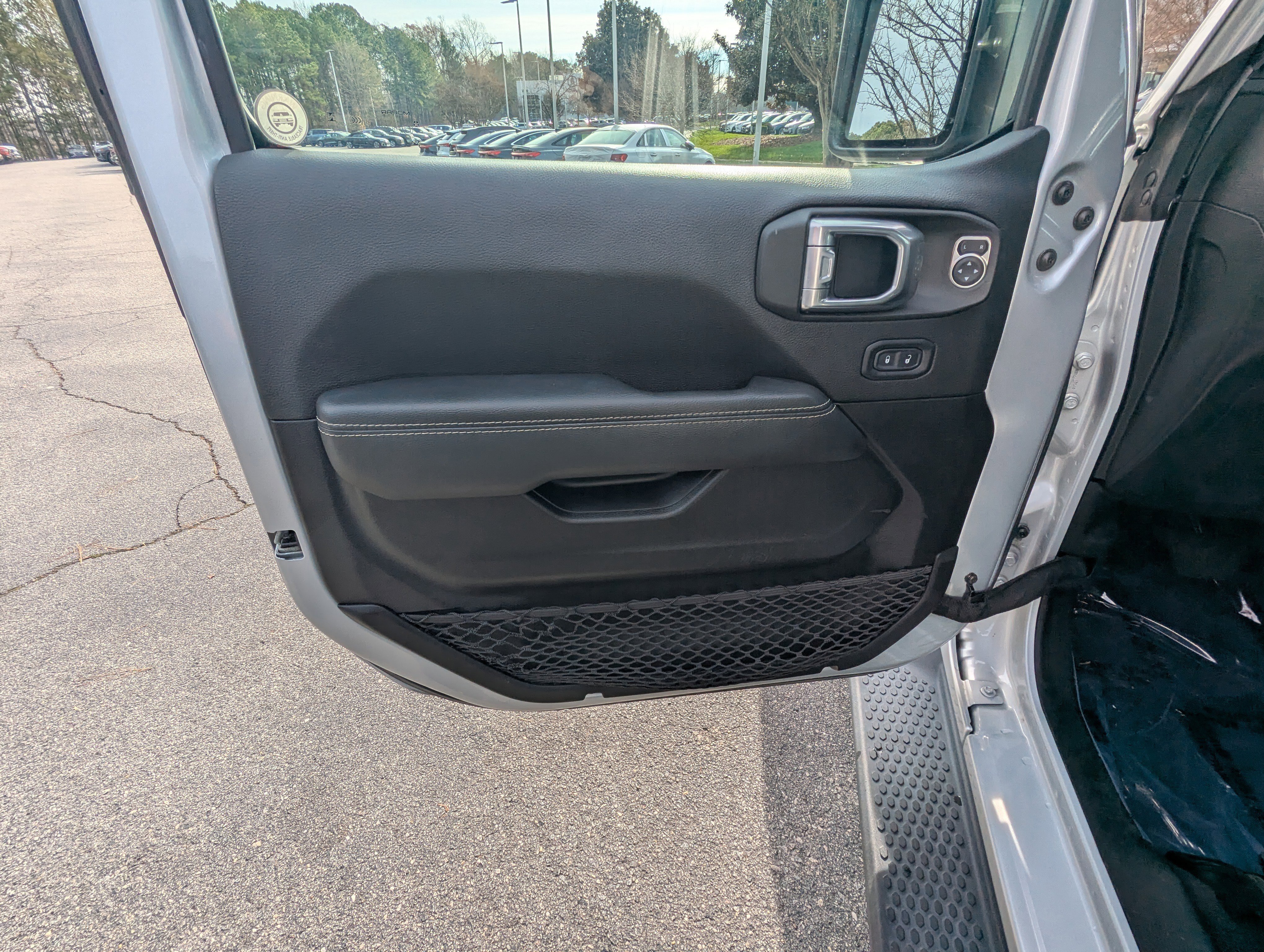 Used 2022 Jeep Wrangler Unlimited Sahara w/ LED Lighting Group image 14