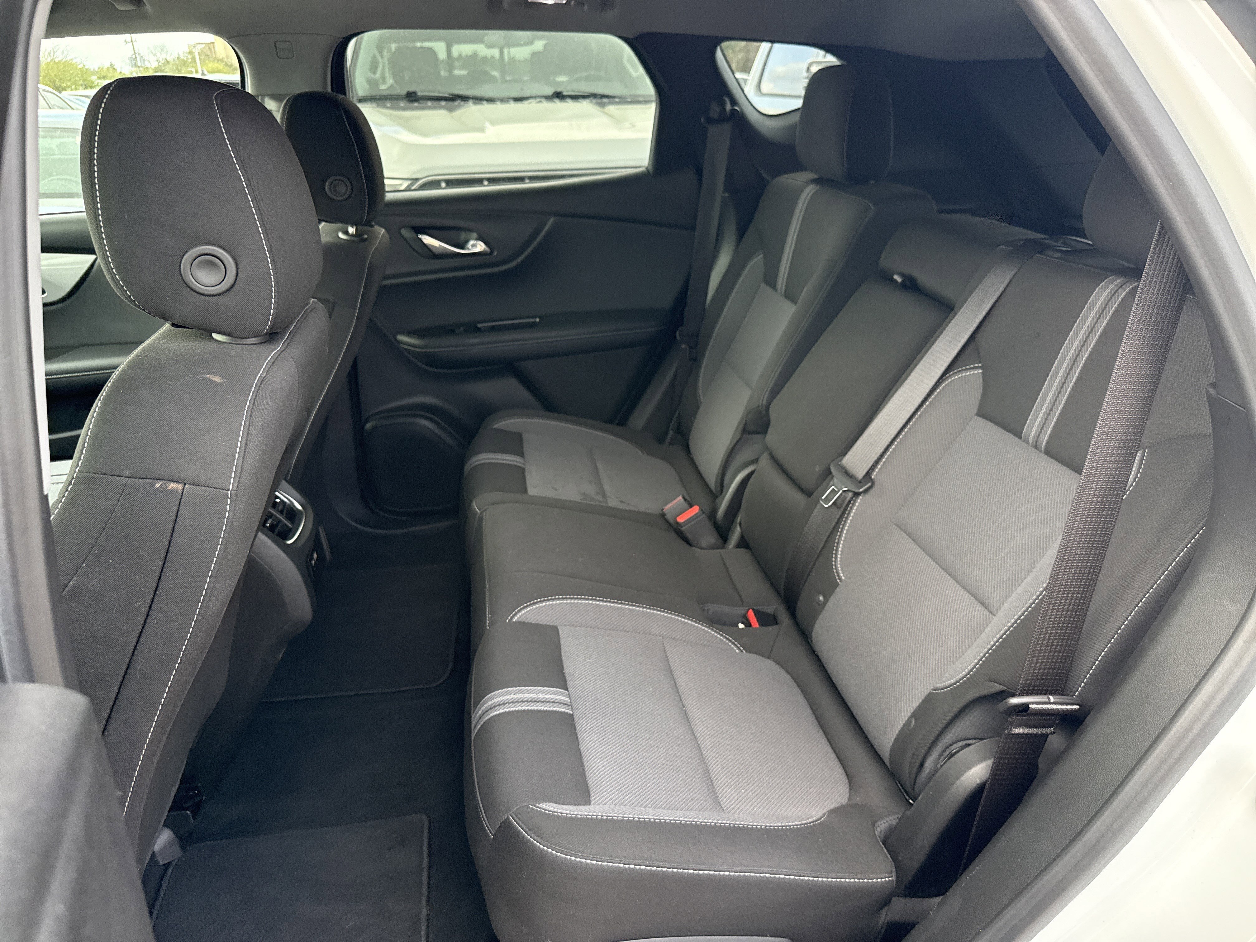 Used 2025 Chevrolet Blazer LT image 11