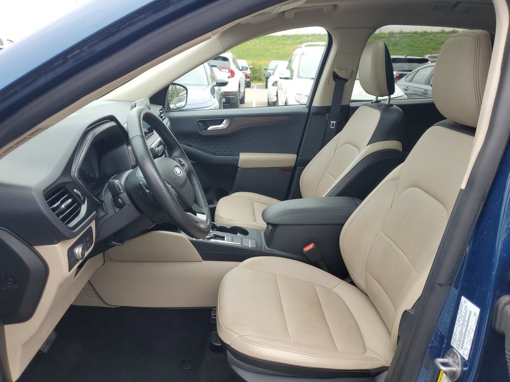 Used 2020 Ford Escape Titanium AWD/4WD image 10