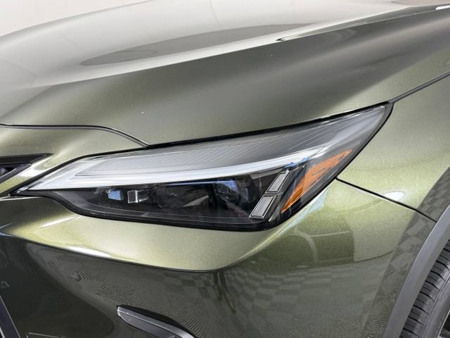 Used 2023 Lexus NX 250 FWD w/ Towing Package (2000 Lbs) image 16