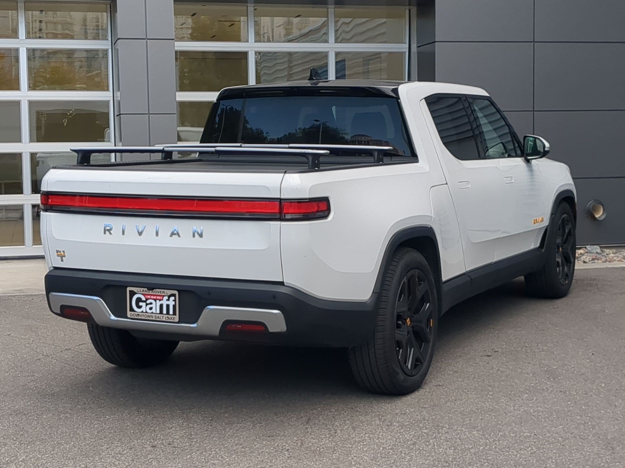 Used 2022 Rivian R1T Launch Edition AWD/4WD image 5