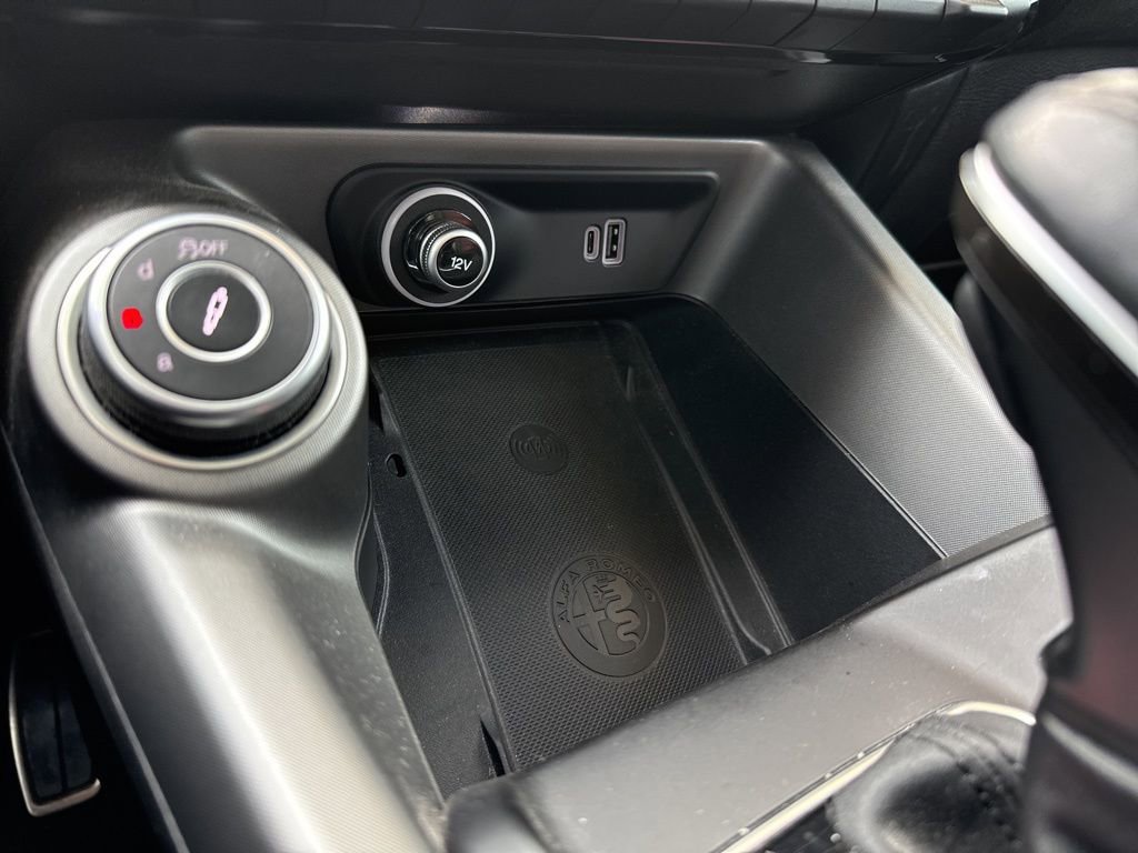 Used 2024 Alfa Romeo Tonale Veloce image 16