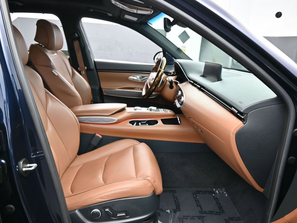 Used 2022 Genesis GV70 2.5T w/ Advanced Package image 45