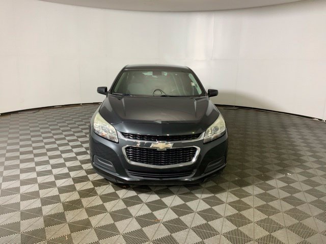 Used 2015 Chevrolet Malibu LT w/ Power Convenience Package FWD image 2