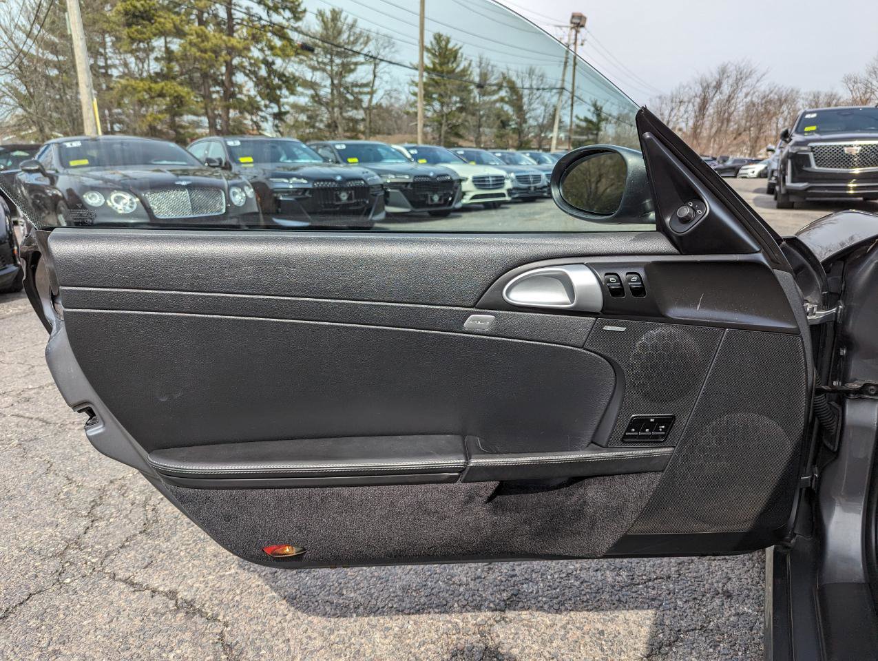 Used 2007 Porsche Cayman S image 11