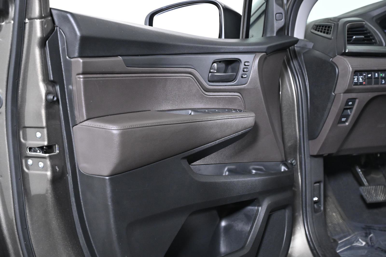 Used 2019 Honda Odyssey EX-L image 31