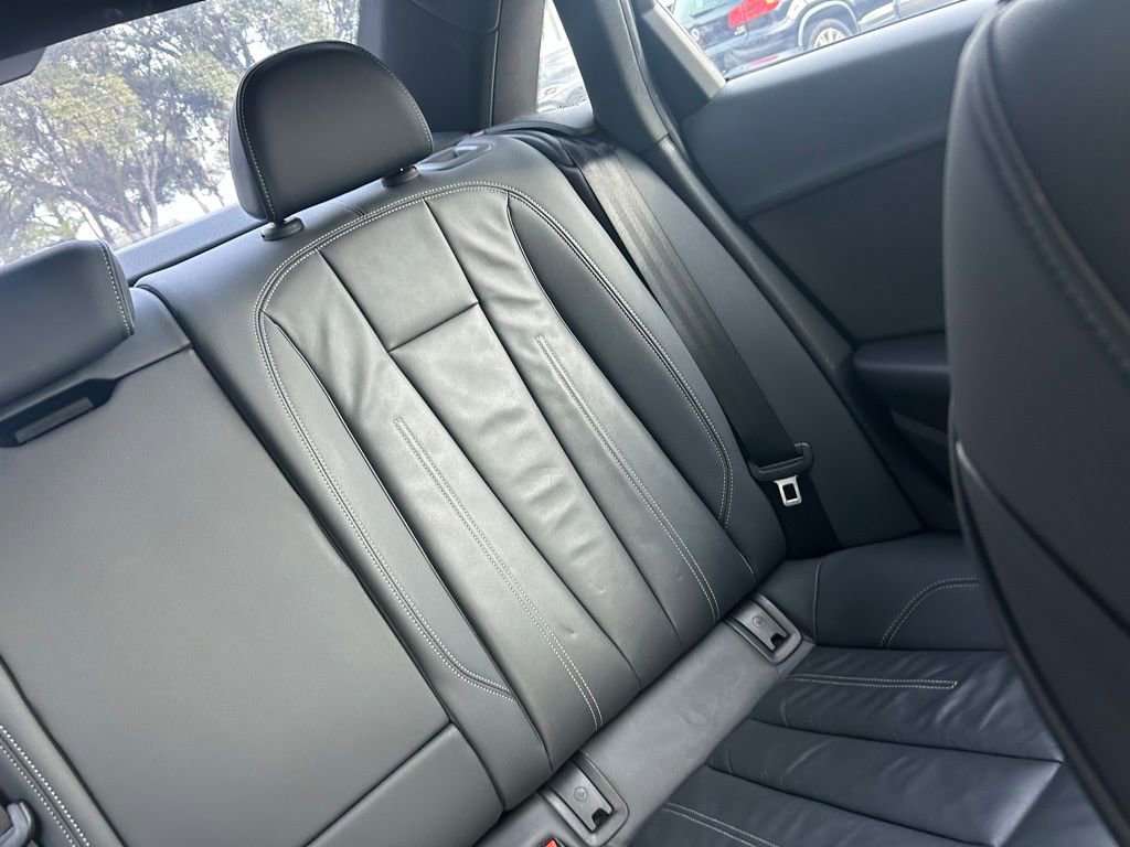 Used 2022 Audi A4 2.0T Premium w/ Convenience Package image 14