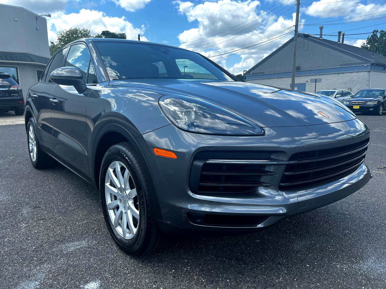 Used 2021 Porsche Cayenne image 3