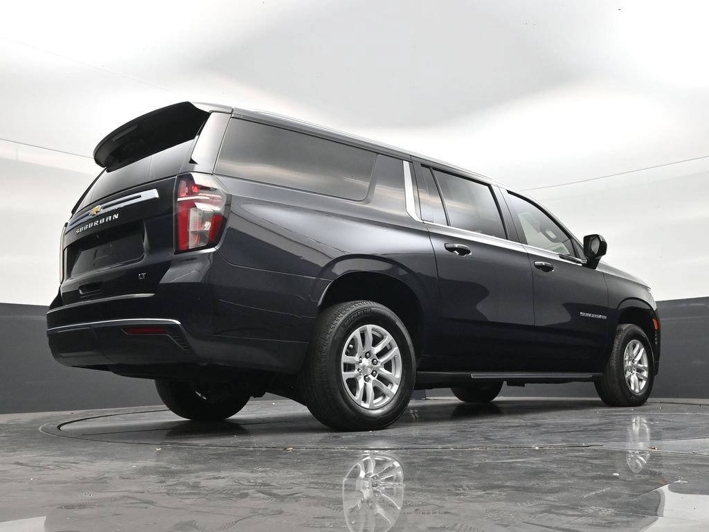 Used 2024 Chevrolet Suburban LS RWD image 24