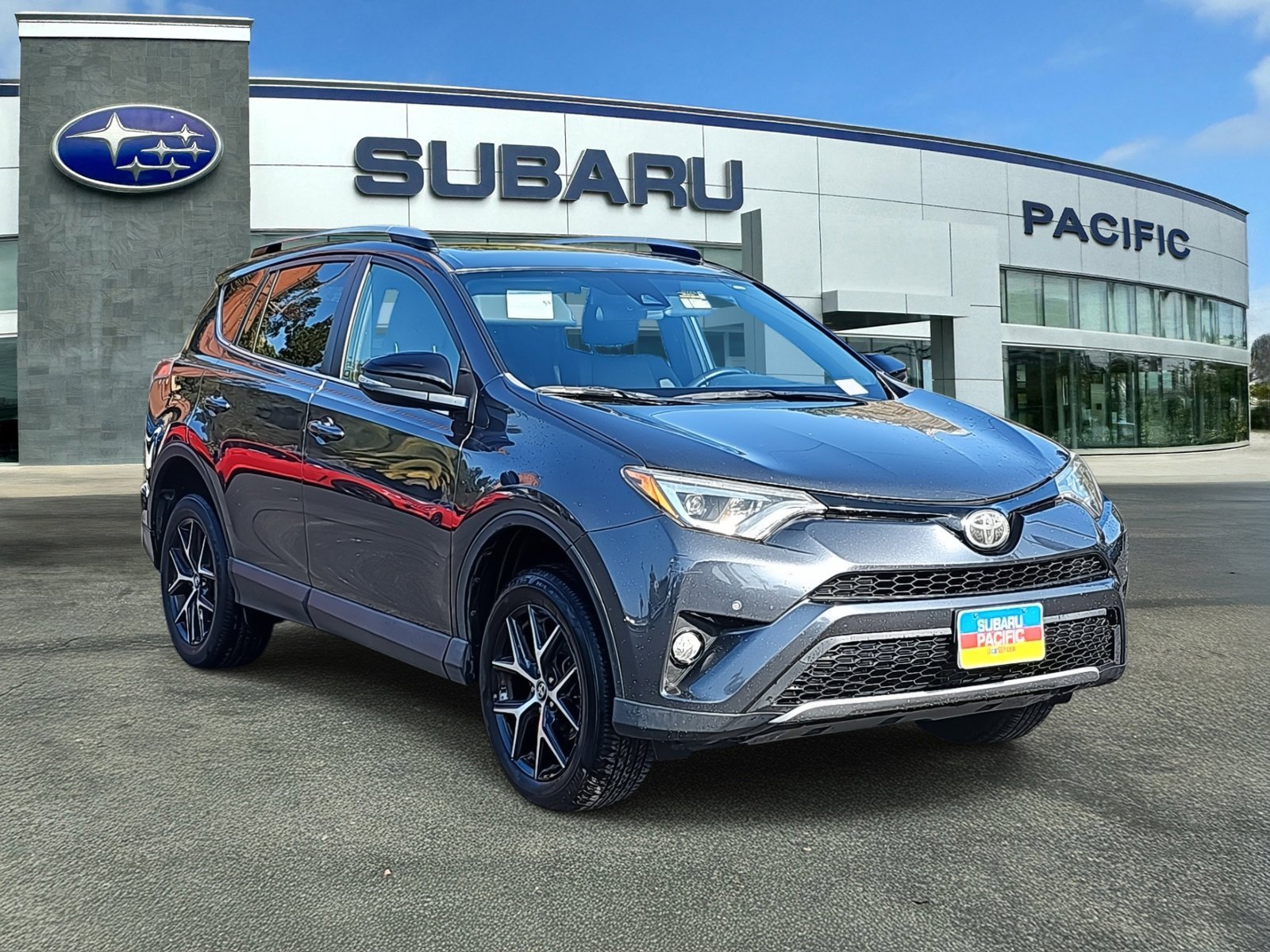 Used 2017 Toyota RAV4 SE